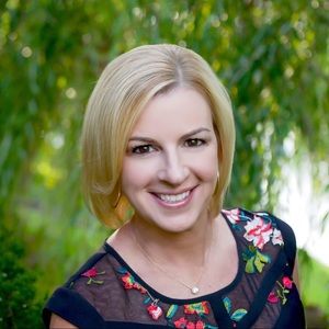 Meet your Posher, Jjulie